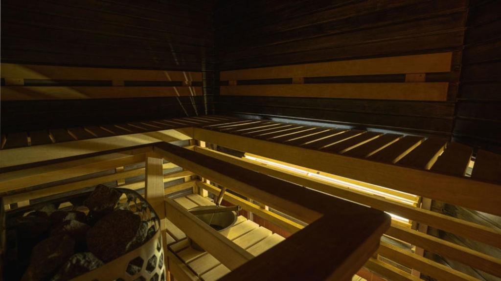 Hotel Tikkurila Vantaa Bagian luar foto