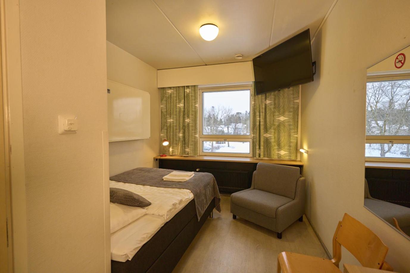 Hotel Tikkurila Vantaa Bagian luar foto